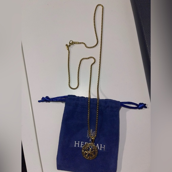 Gold plated gemini necklace ♊️ - Picture 2 of 4